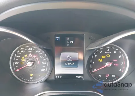 2017 Mercedes-Benz C 300 z USA, uszkodzony, nr VIN WDDWJ4JB7HF380581